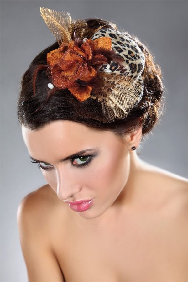 LivCo Corsetti Fashion LivCo Corsetti Fashion Woman's Mini Top Hat Model 25