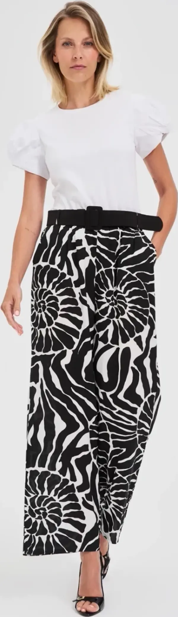 Marisse Marisse Viscose Trousers With A Belt, Black