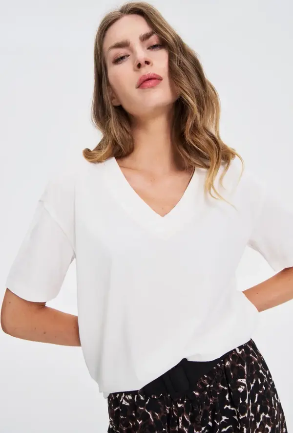 Marisse Marisse White V-Neck T-Shirt