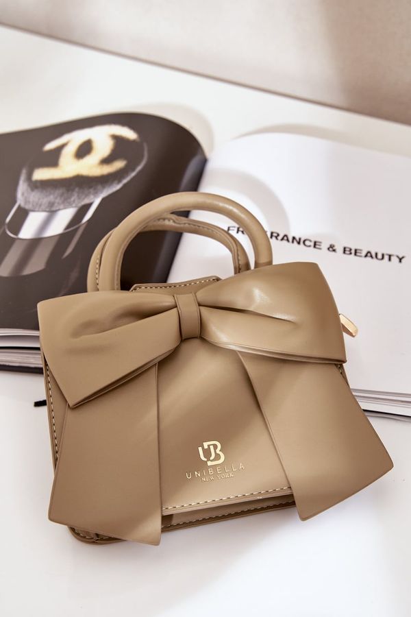 marka niezdefiniowana marka niezdefiniowana Малка Чанта С Панделка Зелена Несе Хе