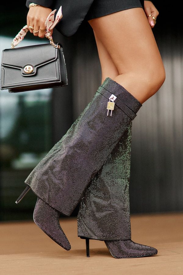 marka niezdefiniowana marka niezdefiniowana Украсени обувки на ток с извита част черни Enathlin