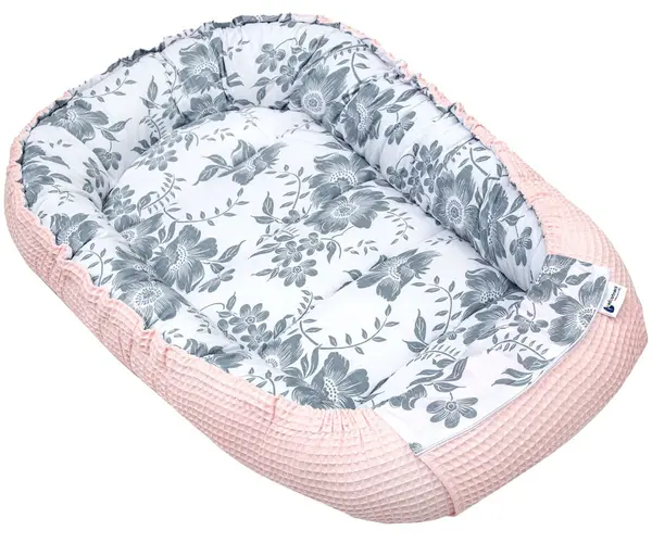 Medi Partners Medi Partners Baby cocoon/nest – Waffle – Berry + light pink Waffle