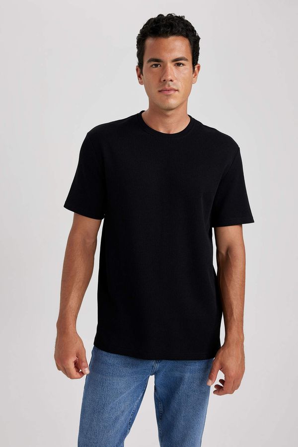 DEFACTO Men's T-shirt DEFACTO