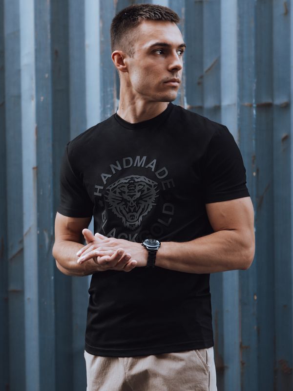 DStreet Men's T-shirt with black Dstreet print