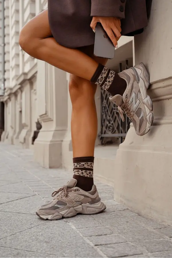 Milena Milena Дамски чорапи два петнистая ивици кафяви