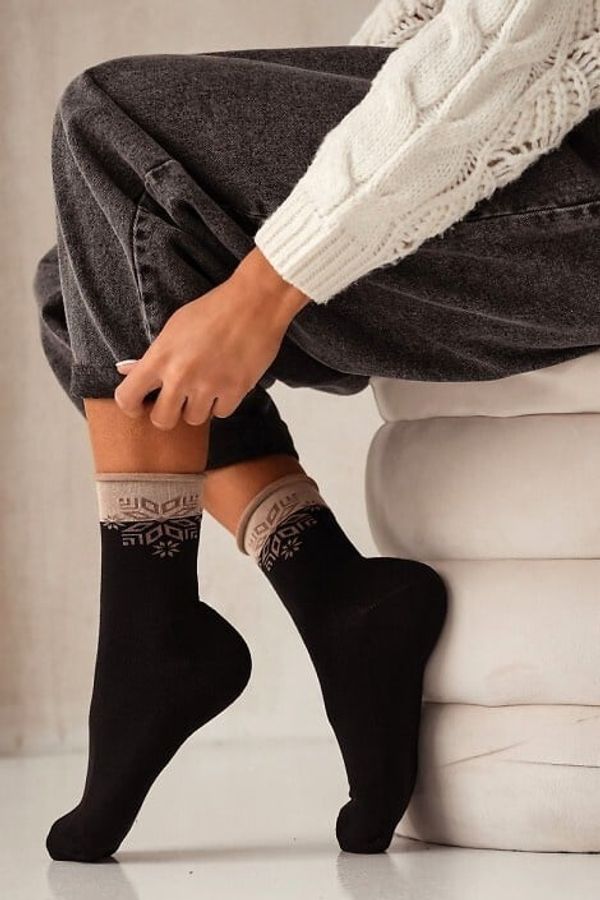 Milena Milena Дамски коледни чорапи полувълнени UNIQUE без притискане звезди черни