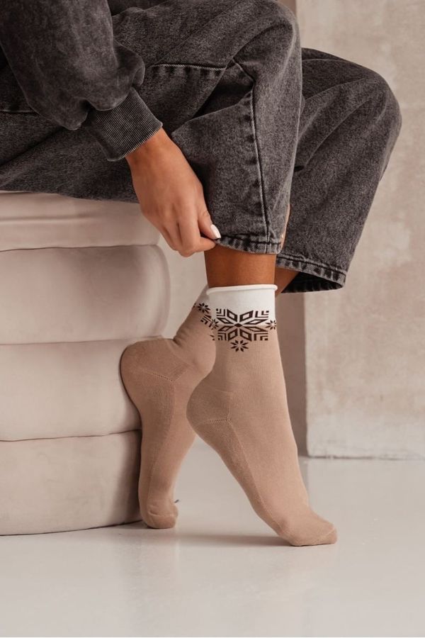 Milena Milena Дамски Коледни Полуфротейни Чорапи UNIQUE Безпритискови Звездичка Бежови