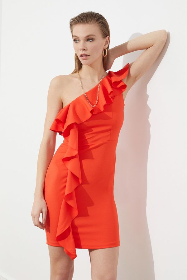 Trendyol Модерен червен маховик подробна рокля