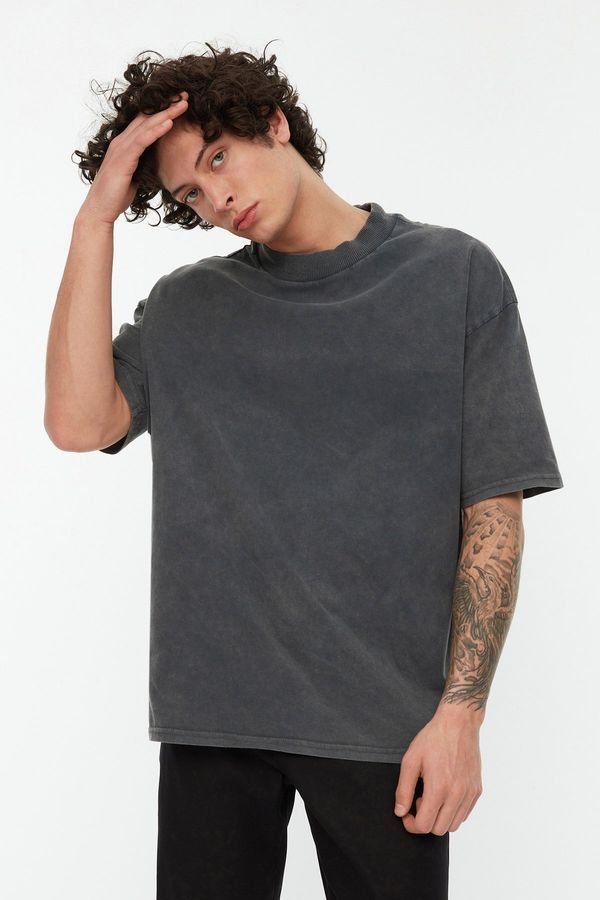 Trendyol Мъжка тениска. Trendyol