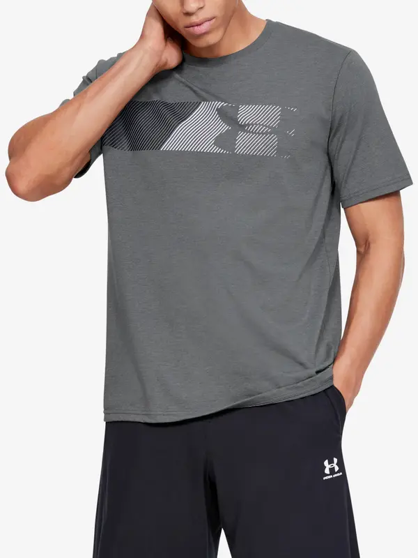 Under Armour Мъжка тениска. Under Armour 589780