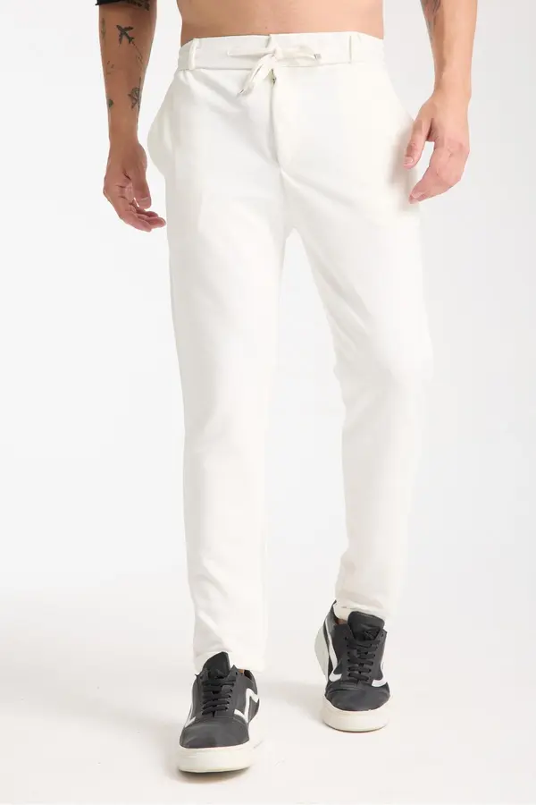 dewberry Мъжки еластичен джогър панталон - бял