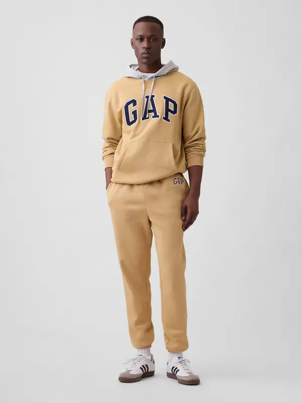GAP Мъжки спортни панталони GAP с лого