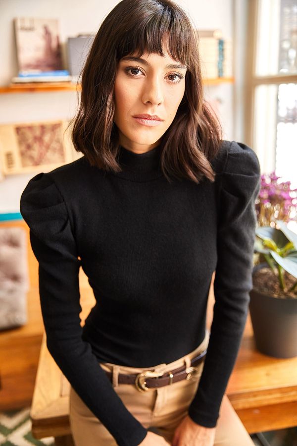 Olalook Olalook Women's Black Princess Lycra Sleeve Blouse