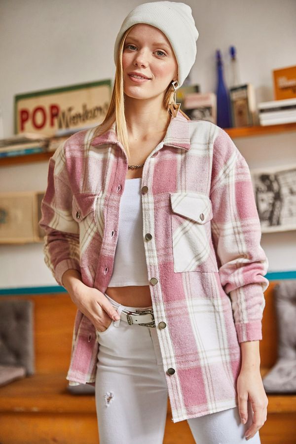 Olalook Olalook Women's Dried Rose Rosehip Shirt with Double Pockets and Snap Fastener