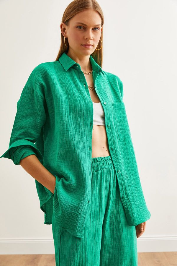 Olalook Olalook Women's Grass Green Oversize Basic Muslin Shirt
