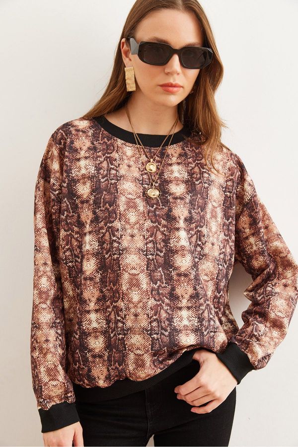 Olalook Olalook Women's Snake Brown Basic Soft Textured Casual Sweatshirt
