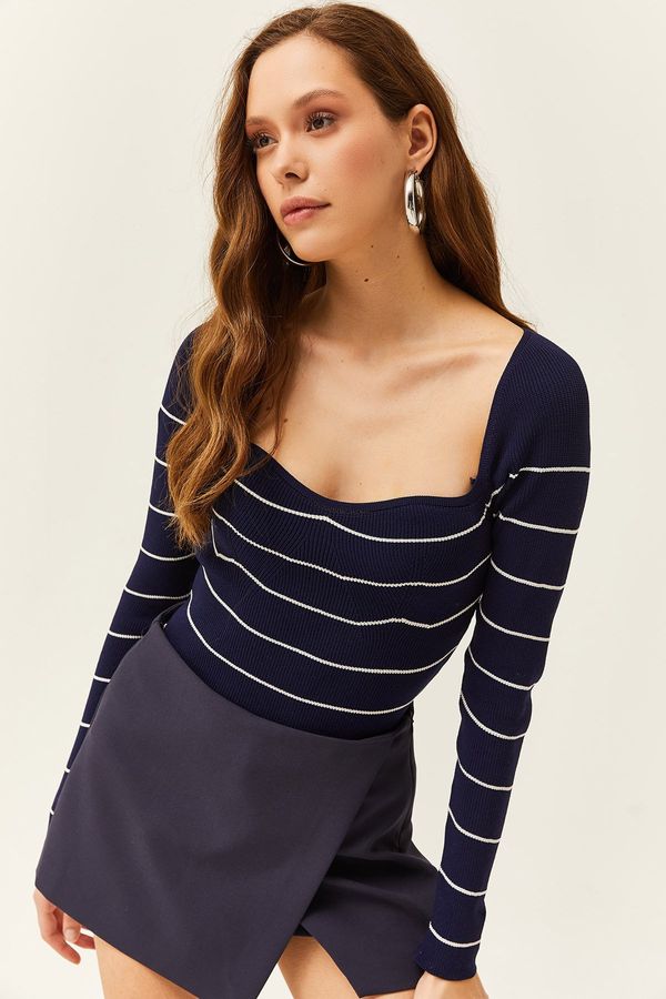 Olalook Olalook Women's Striped Navy Blue Kiss Collar Crop Knitwear Blouse
