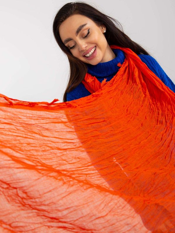 Fashionhunters Orange airy women's scarf with pleats