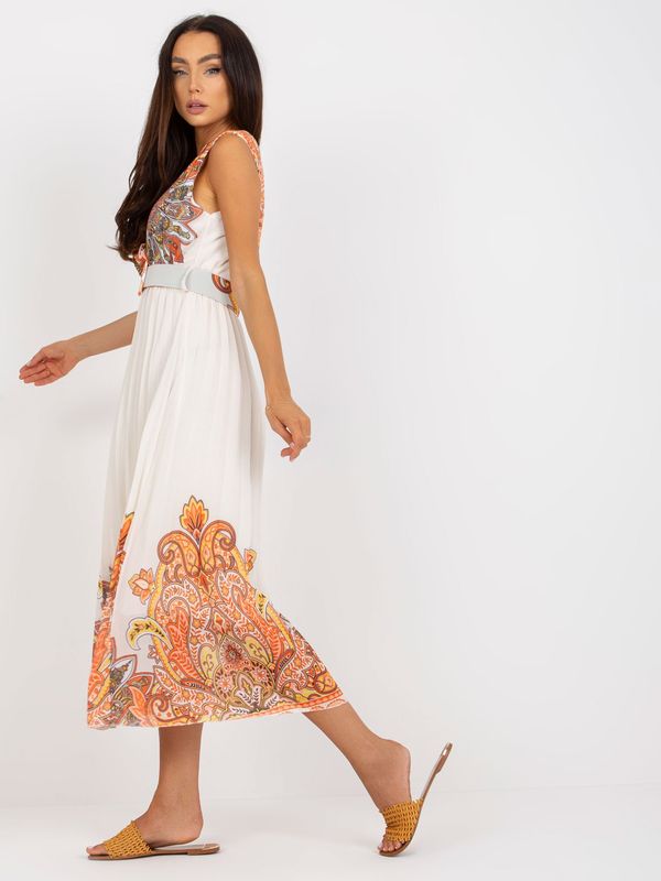 Fashionhunters Оранжева миди едноразмерна плисирана рокля с колан