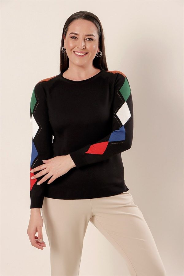 By Saygı От Saygı карирани ръкави карирани отпред къс гръб дълго плюс размер акрилен пуловер черен