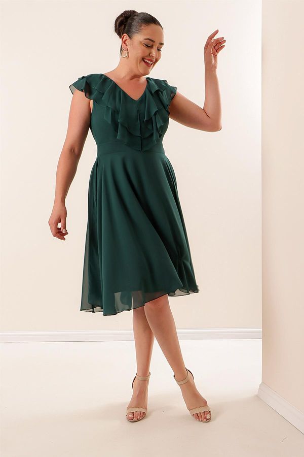 By Saygı От Saygı яка Flounced шифон плюс размер рокля