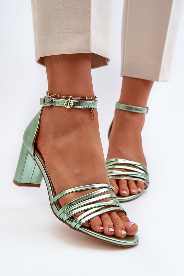 PE1 PE1 Черни сандали с каишки Enitia