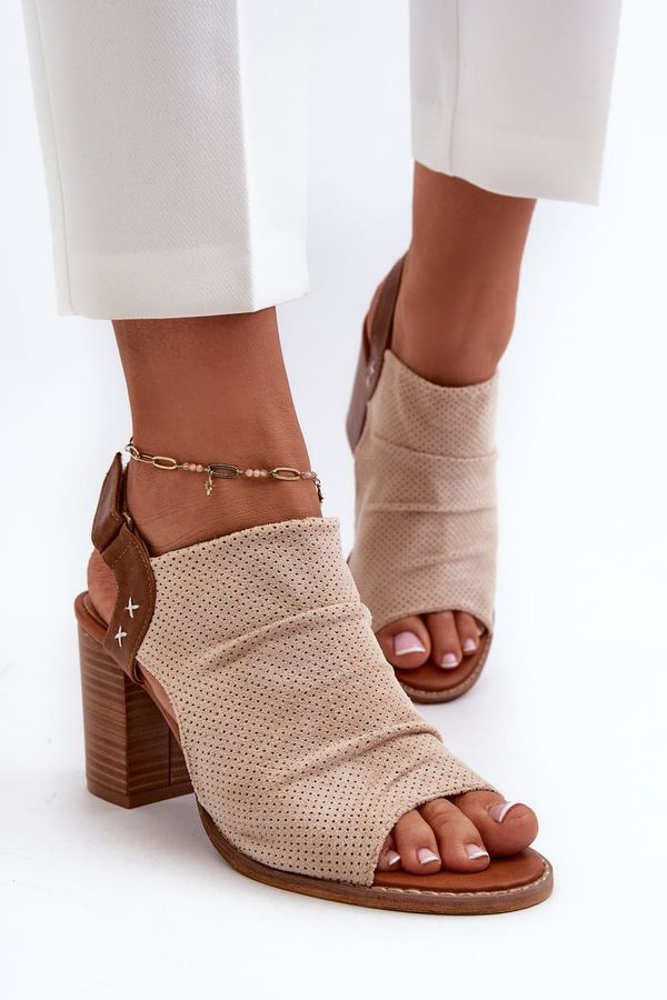 PE1 PE1 Дамски сандали на висок ток с изрязан дизайн в бежово Rosca