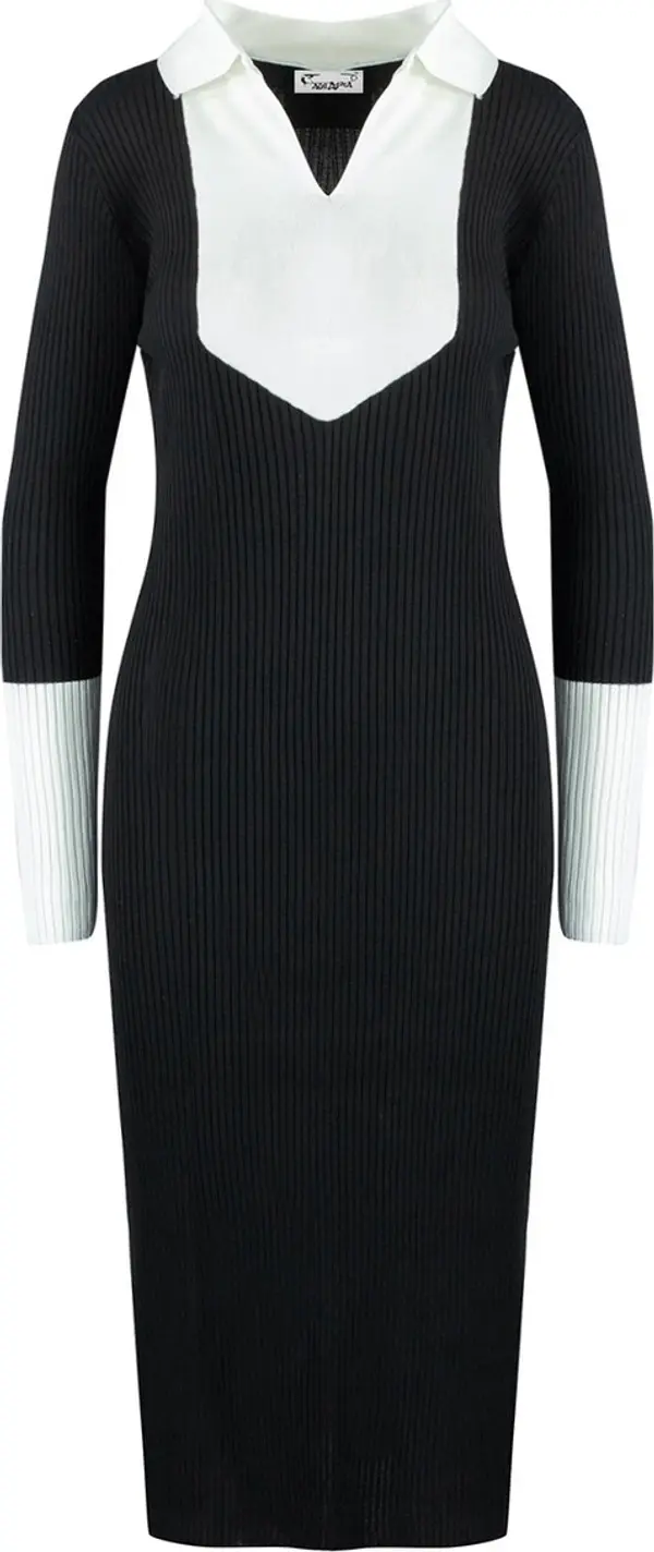Pri Pri Elegant ribbed dress with a LILA collar