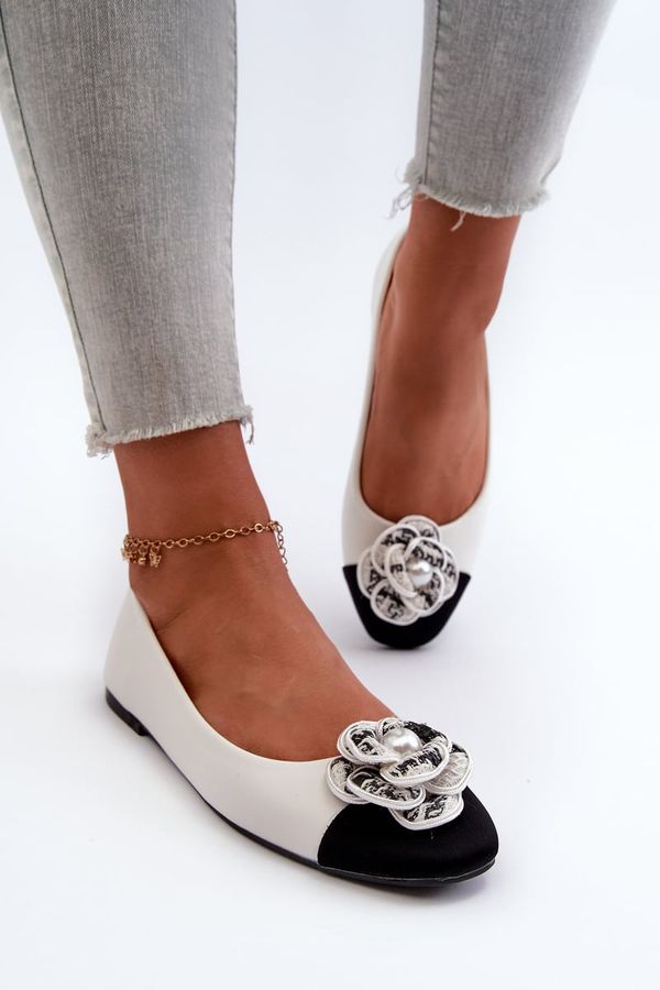 PS1 PS1 Дамски обувки балерина от еко кожа с декоративен детайл Бяла Divinella