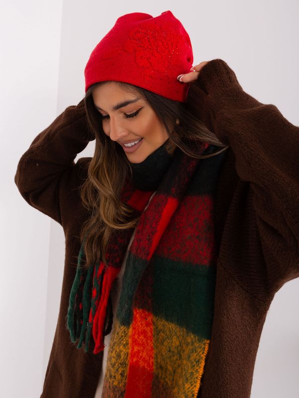 Fashionhunters Red winter hat with appliqués