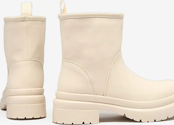 Resti Resti Beige matte women's boots with thicker sole Holeopi