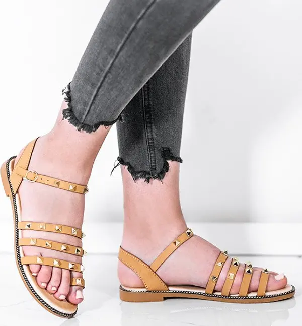 Resti Resti Beige sandals with gold studs Sokoto - Footwear