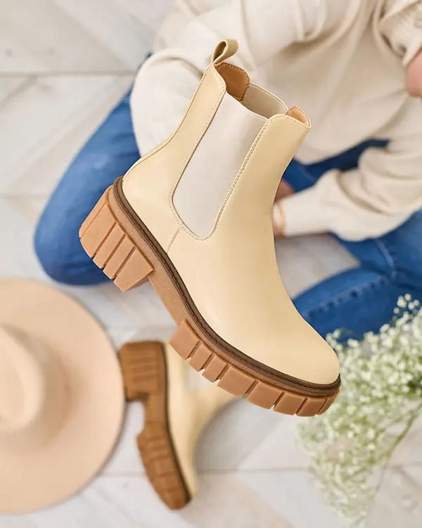 Resti Resti Beige women's boots on a solid sole Eferope