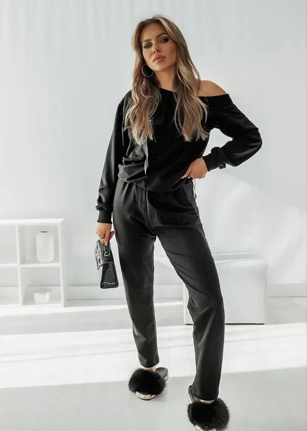 Resti Resti Beige women's sweatshirt set with embellishments