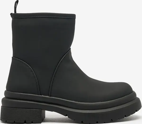 Resti Resti Black matte women's boots with thicker sole Holeopi