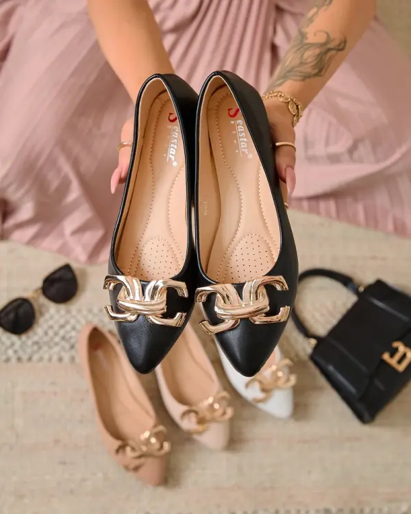 Resti Resti Black women's pointed-toe ballerinas with embellishment on the nose Figgda