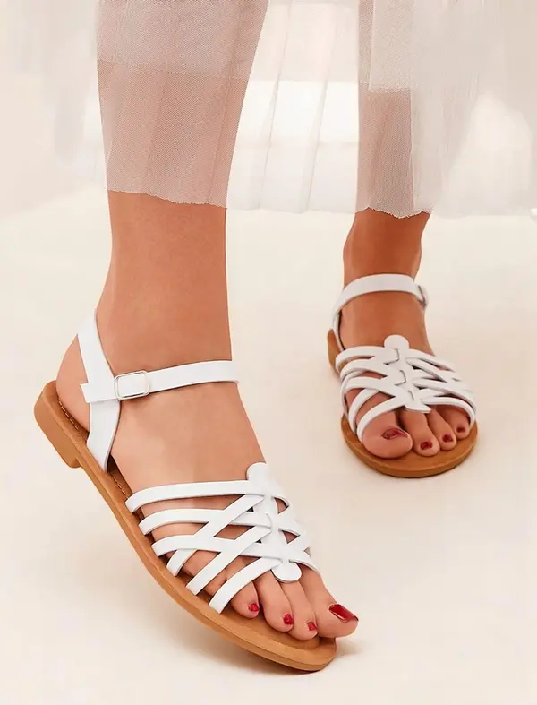 Resti Resti Royal Fashion Women's Livia sandals with decorative straps