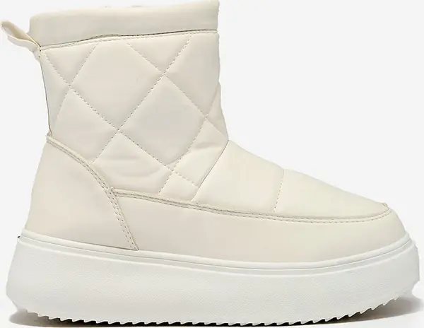 Resti Resti White women's boots a'la snow boots Kacecica