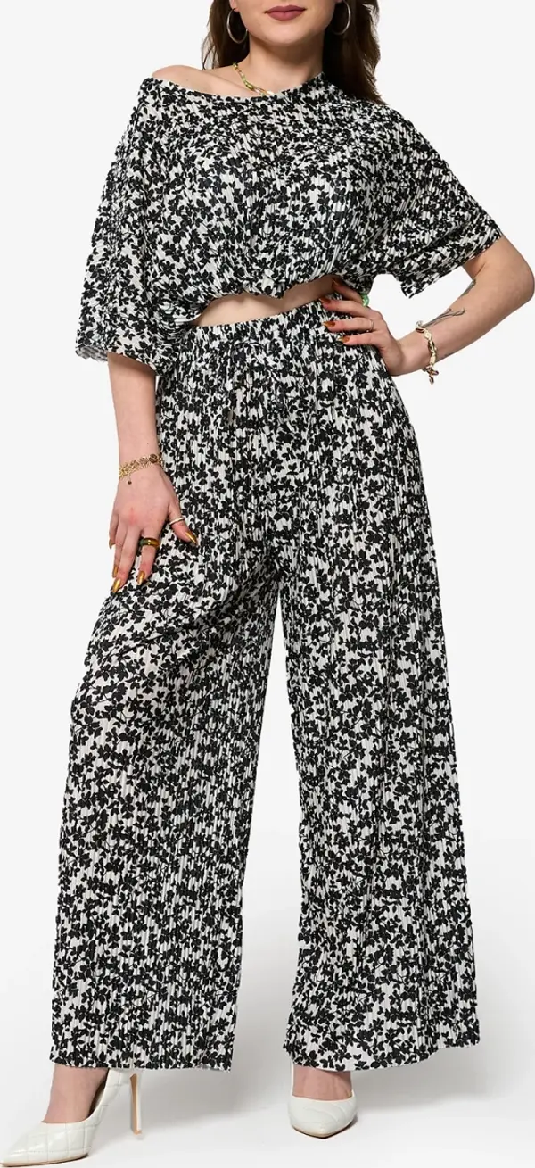Resti Resti White women's pleated set with black flowers - Clothing