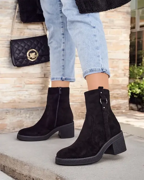 Resti Resti Women's ankle boots on a post Boron