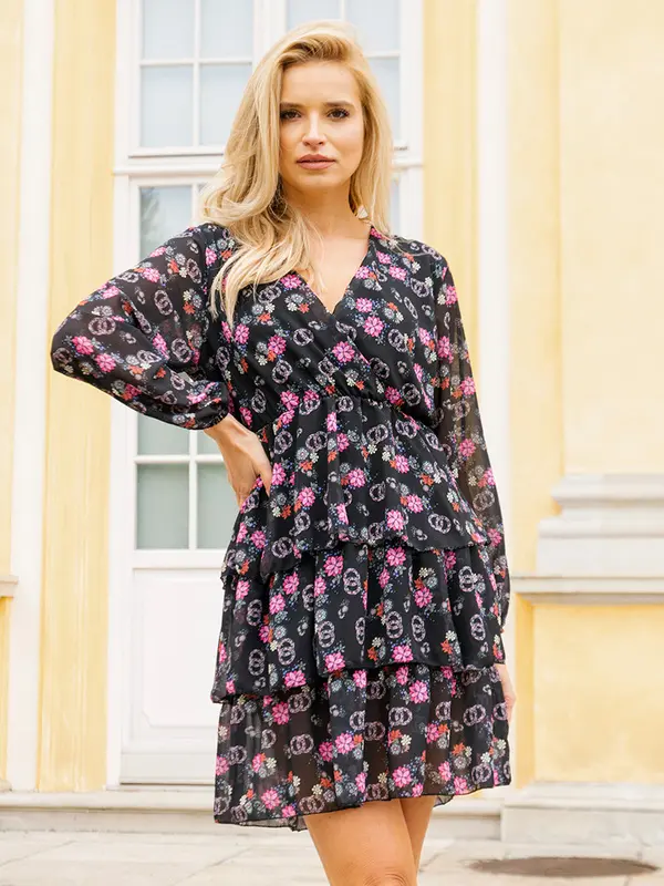 Resti Resti Women's black floral dress - Clothing
