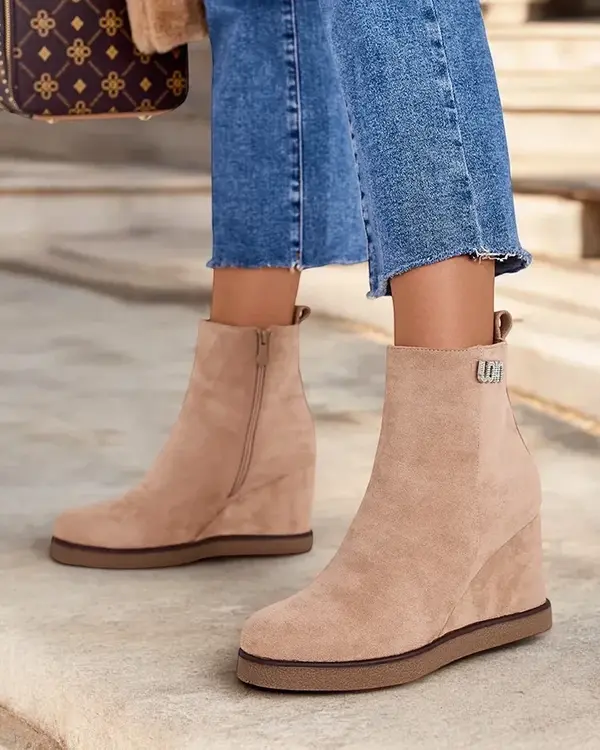 Resti Resti Women's boots on anchors Serda