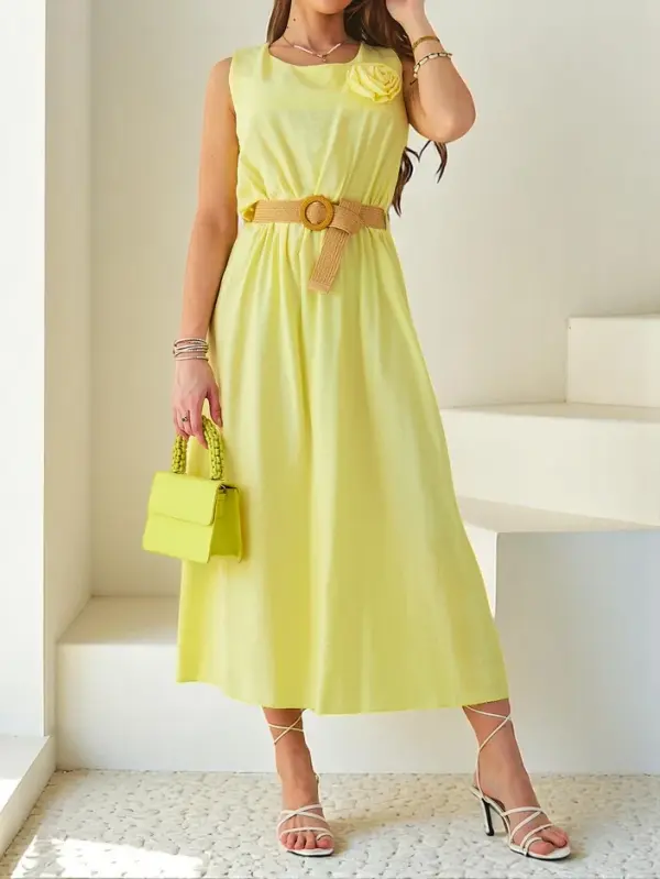 Resti Resti Women's midi dress with straps, featuring a round neckline and decorative flower