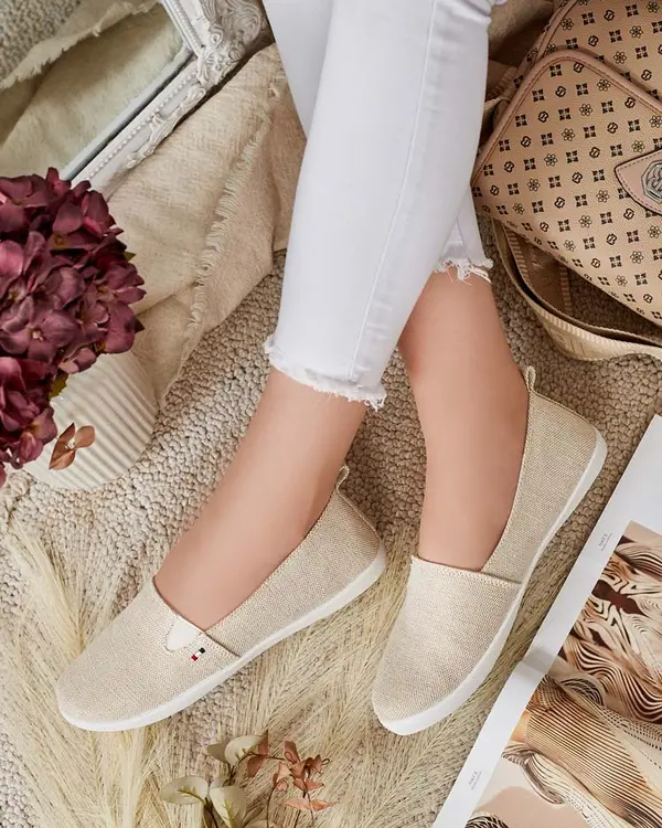 Resti Resti Women's Peliotes Sneakers