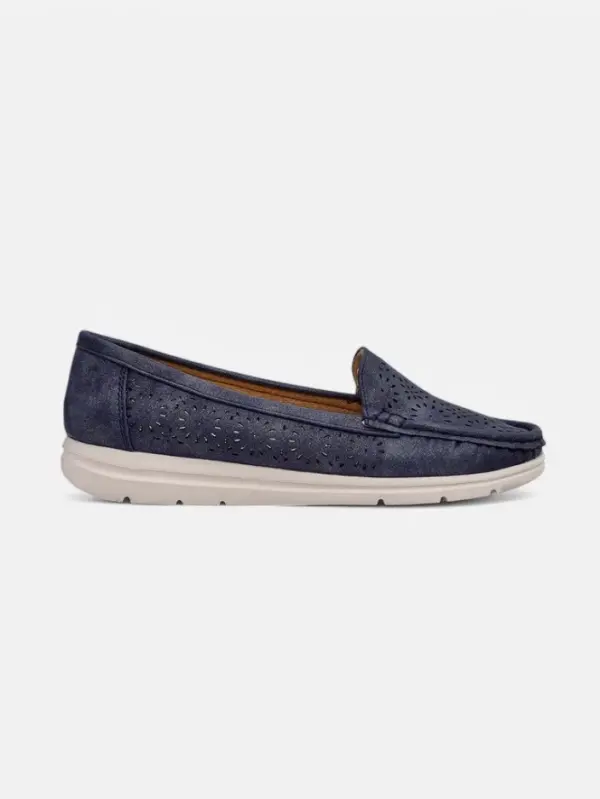 Resti Resti Women's perforated moccasins Besset