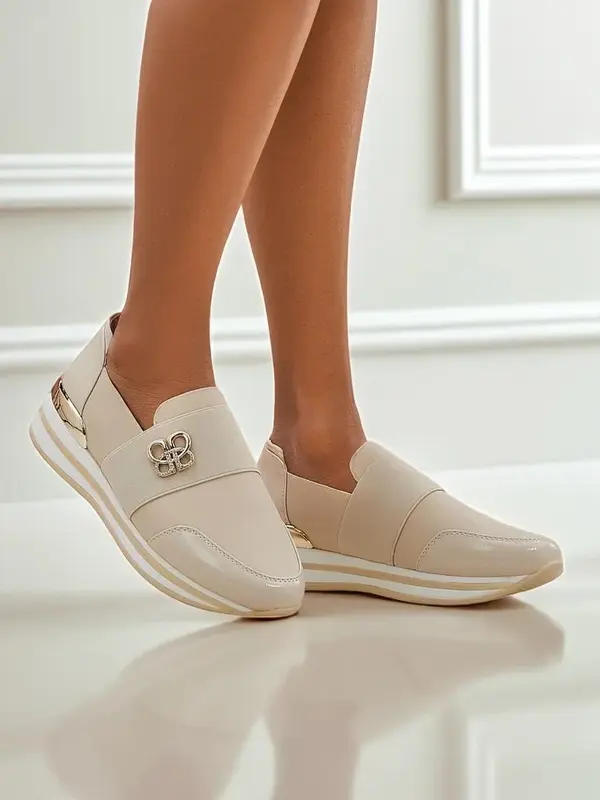 Resti Resti Women's shoes with decoration Motill