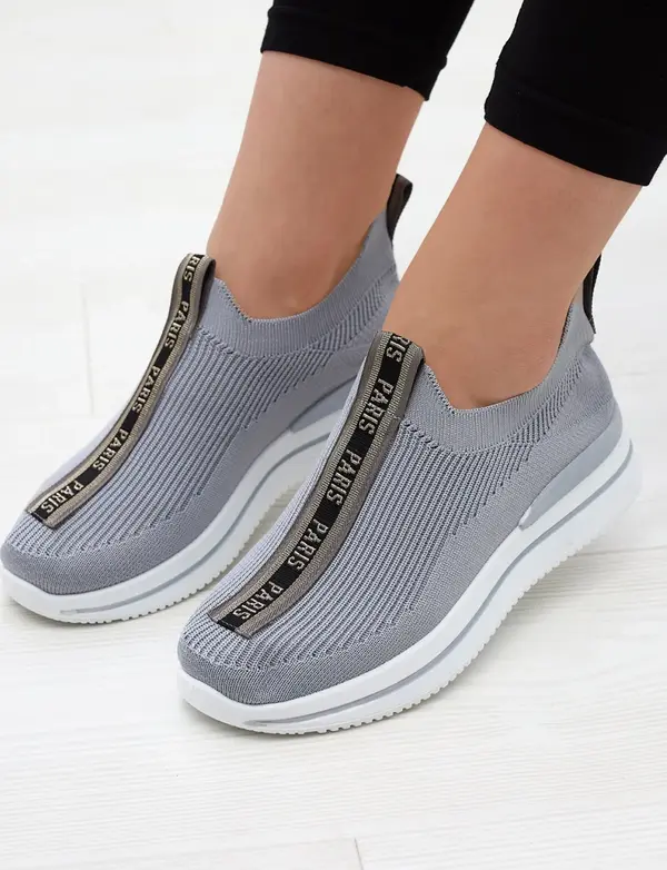 Resti Resti Women's slip-on sports shoes with lettering in gray Cerppa- Footwear