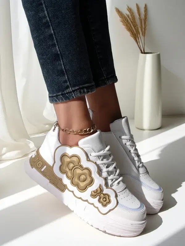 Resti Resti Women's Sneakers with Decorative Upper Nendales