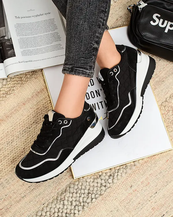 Resti Resti Women's sporty sneakers on a Lololi heel