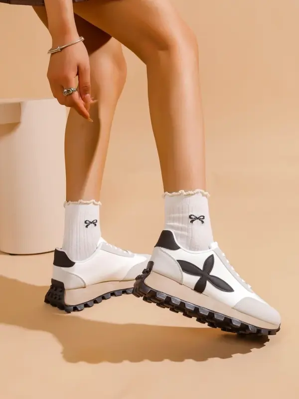 Resti Resti Women's sporty sneakers on a thicker sole Aloqa